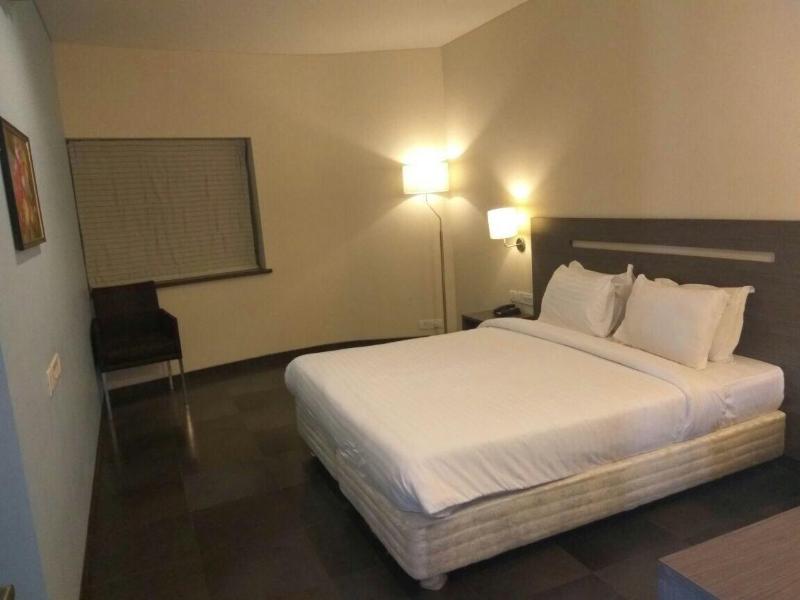 Golden Amoon Resort image