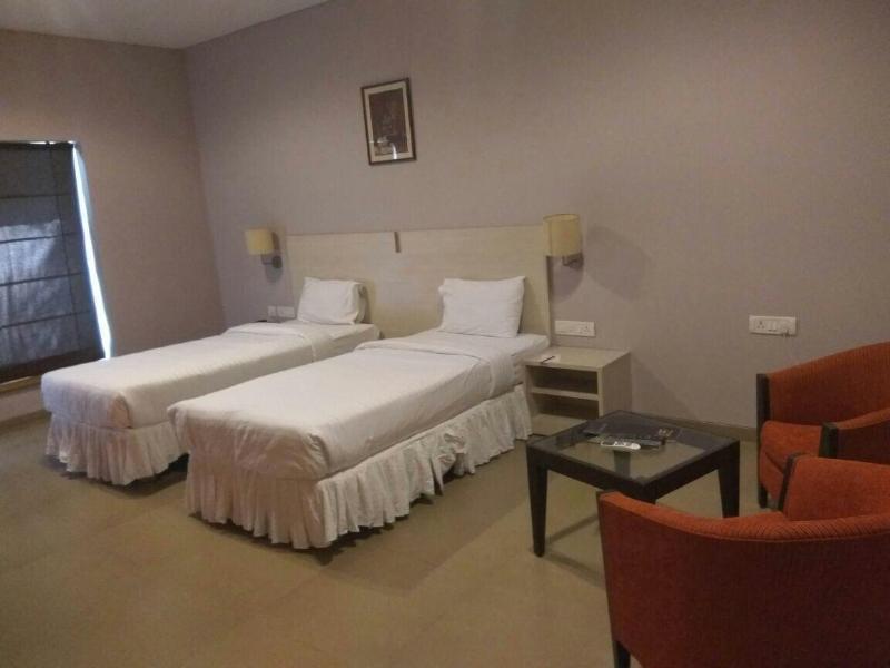 Golden Amoon Resort image