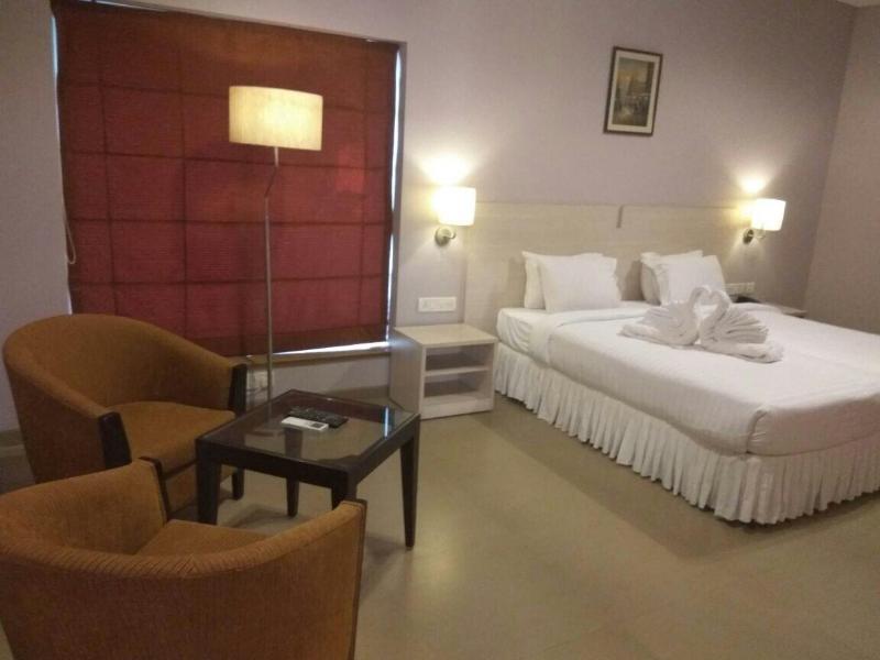 Golden Amoon Resort image