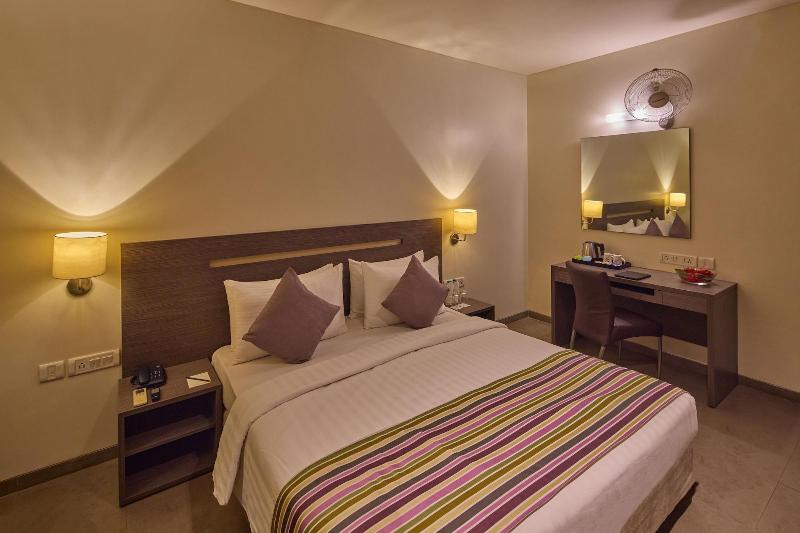 Golden Amoon Resort image