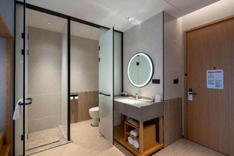 Hilton Garden Inn Guizhou Maotai Town image