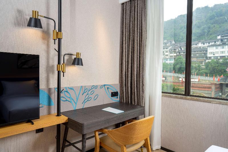 Hilton Garden Inn Guizhou Maotai Town image
