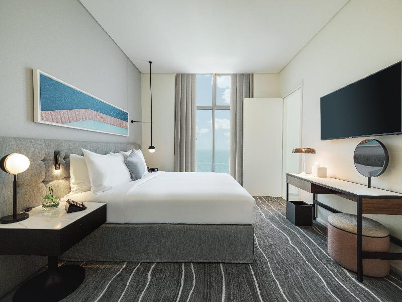 Th8 Palm Dubai Beach Resort Vignette Collection image