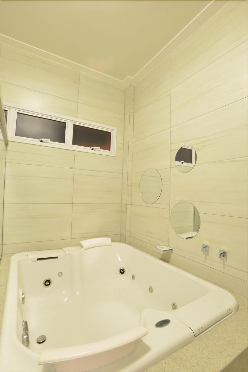 Habitat Prime Hotel image