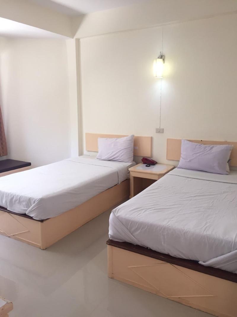 Sabai Hotel Lopburi image