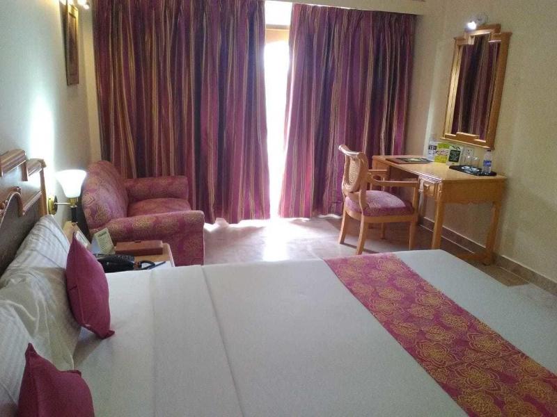 The Golden Retreat image 10