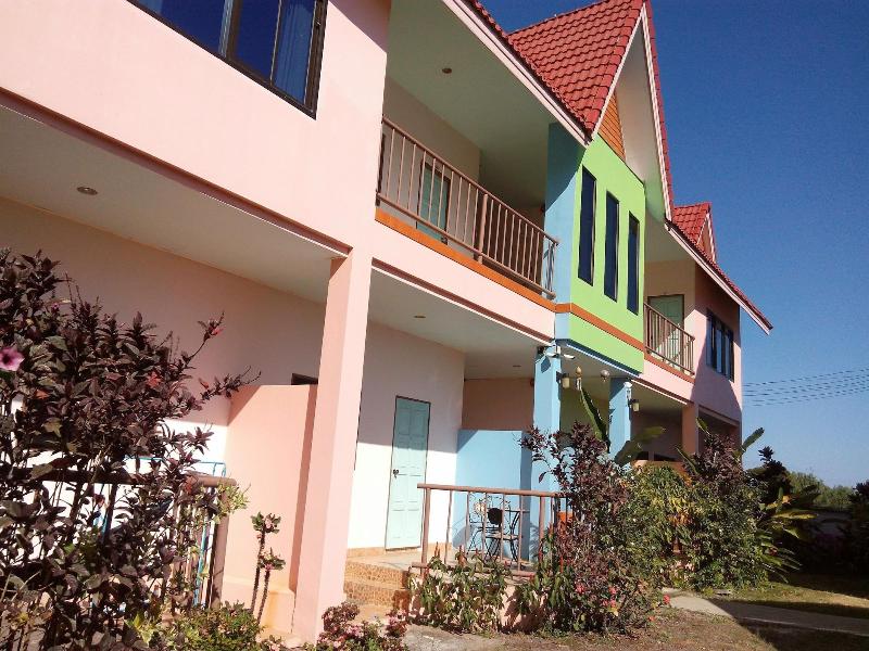 Peace Pool Resort — general view