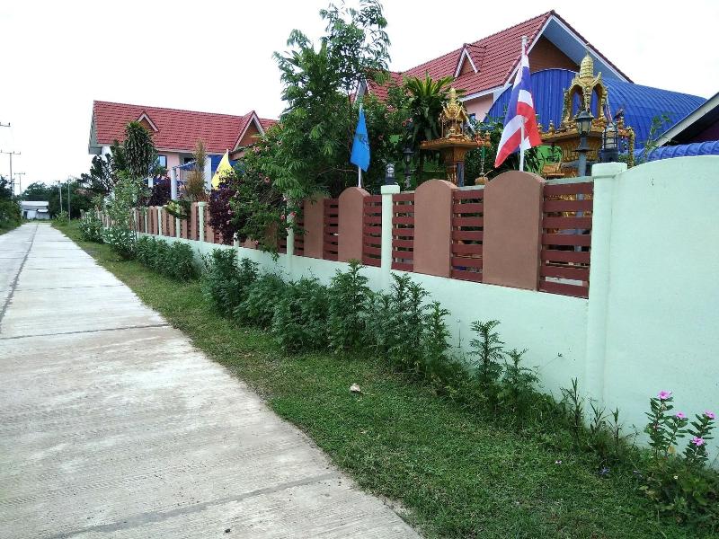 Peace Pool Resort — general view