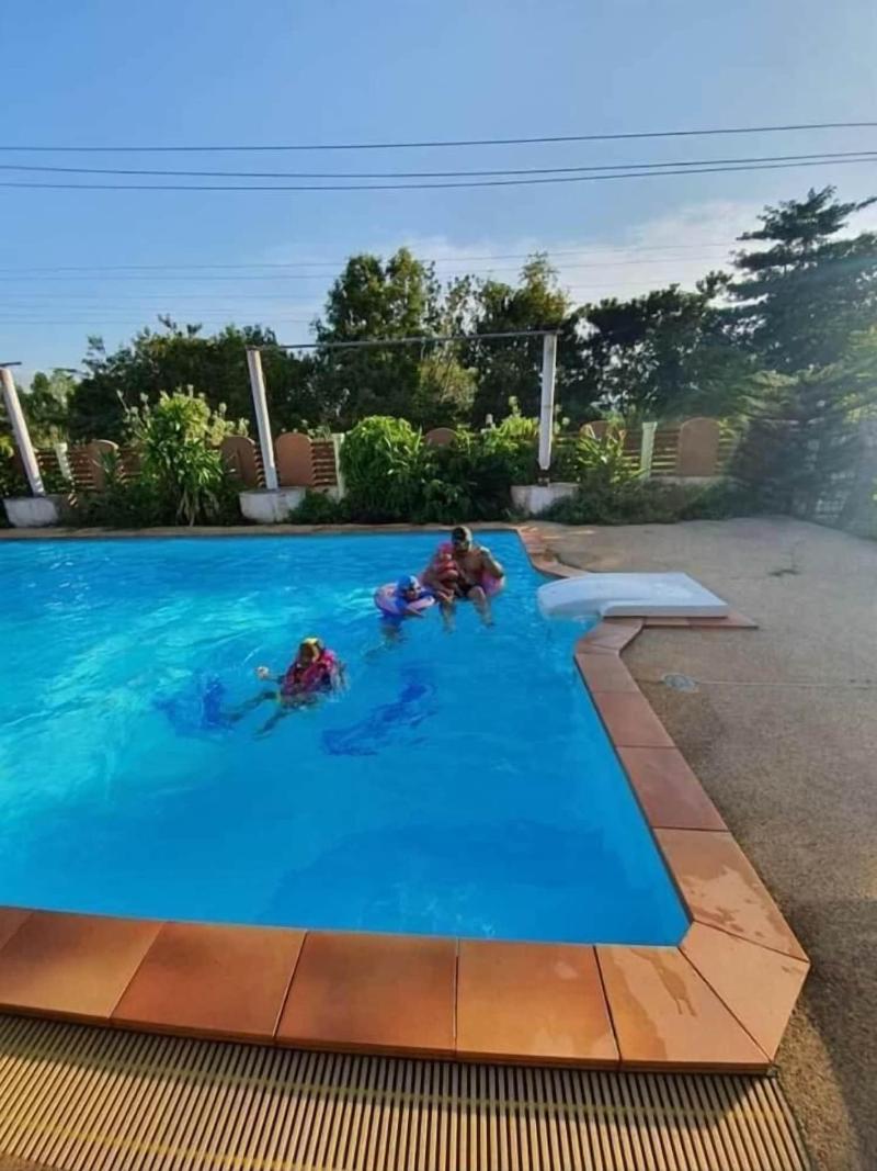 Peace Pool Resort