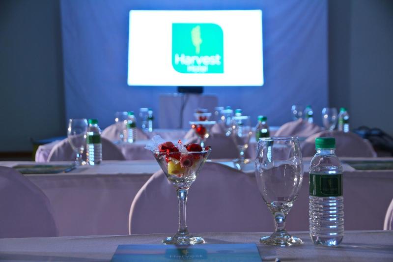 Harvest Hotel CON