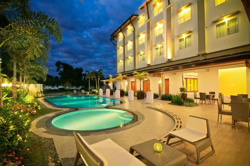 Harvest Hotel PIS