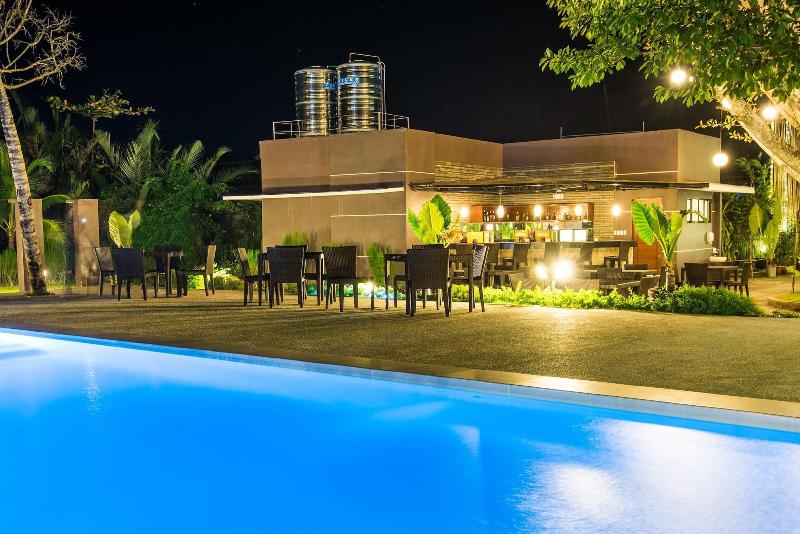 Ariana Hotel image