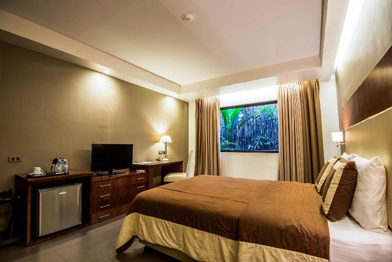 Ariana Hotel image