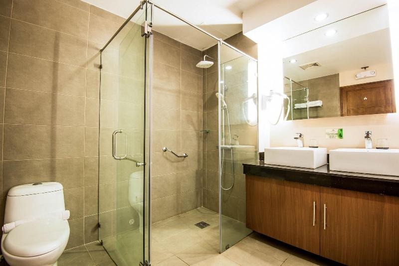 Ariana Hotel image