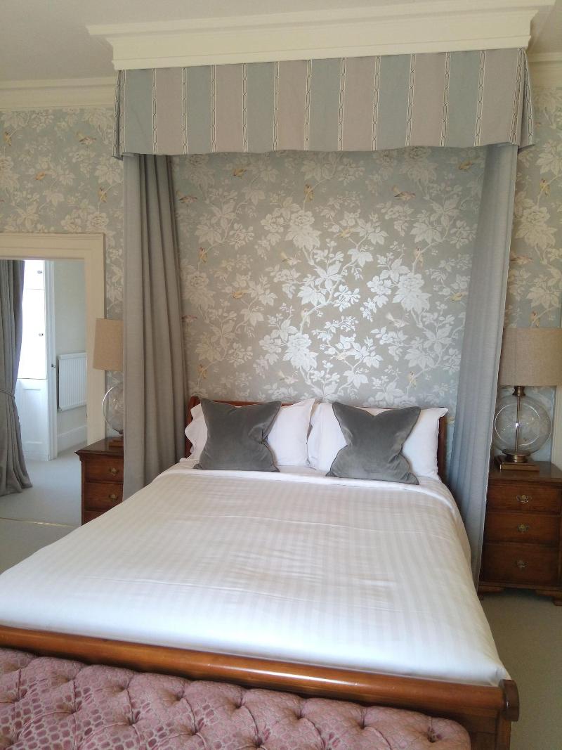 Mulberry House image