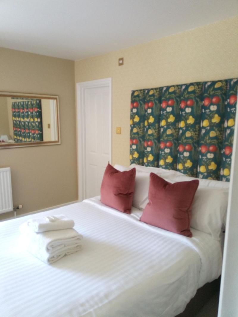 Mulberry House image