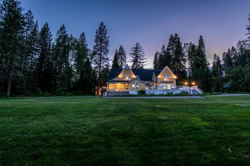 Mccloud River Bed And Breakfast image