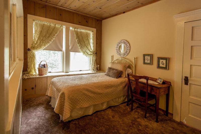 Mccloud River Bed And Breakfast image