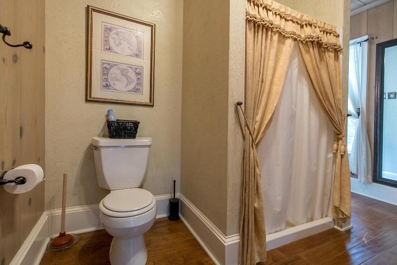 Mccloud River Bed And Breakfast image