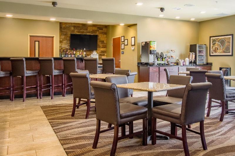 Cobblestone Hotel & Suites - Orrville image