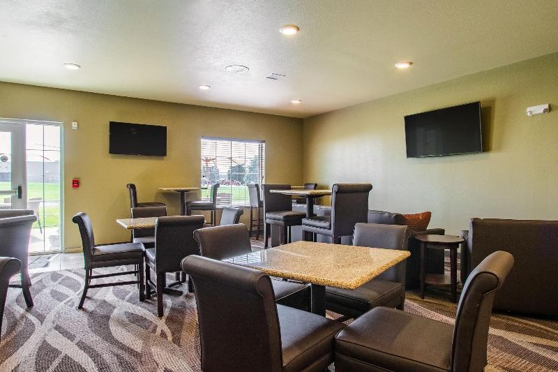 Cobblestone Hotel & Suites - Orrville image