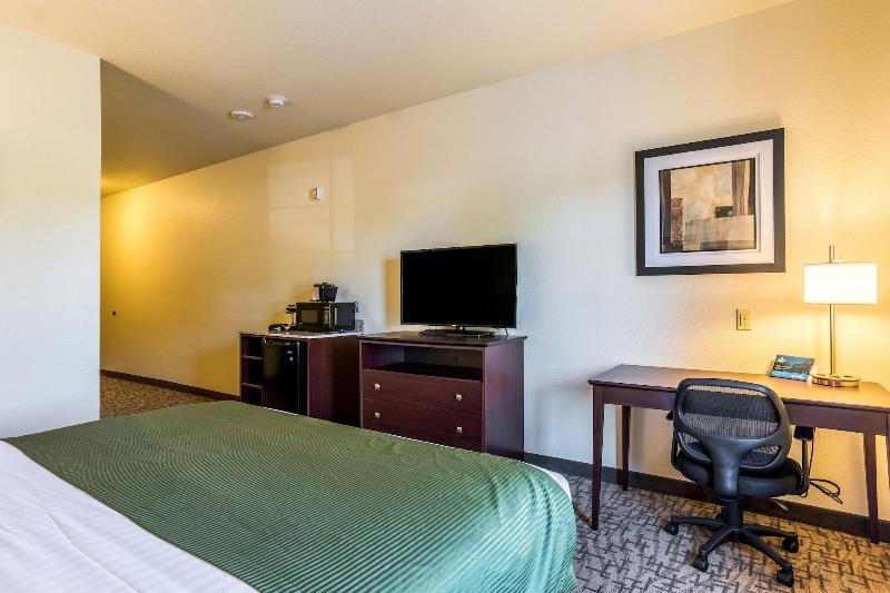 Cobblestone Hotel & Suites - Orrville image