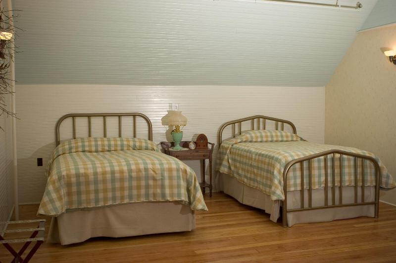Mccloud Mercantile Hotel image