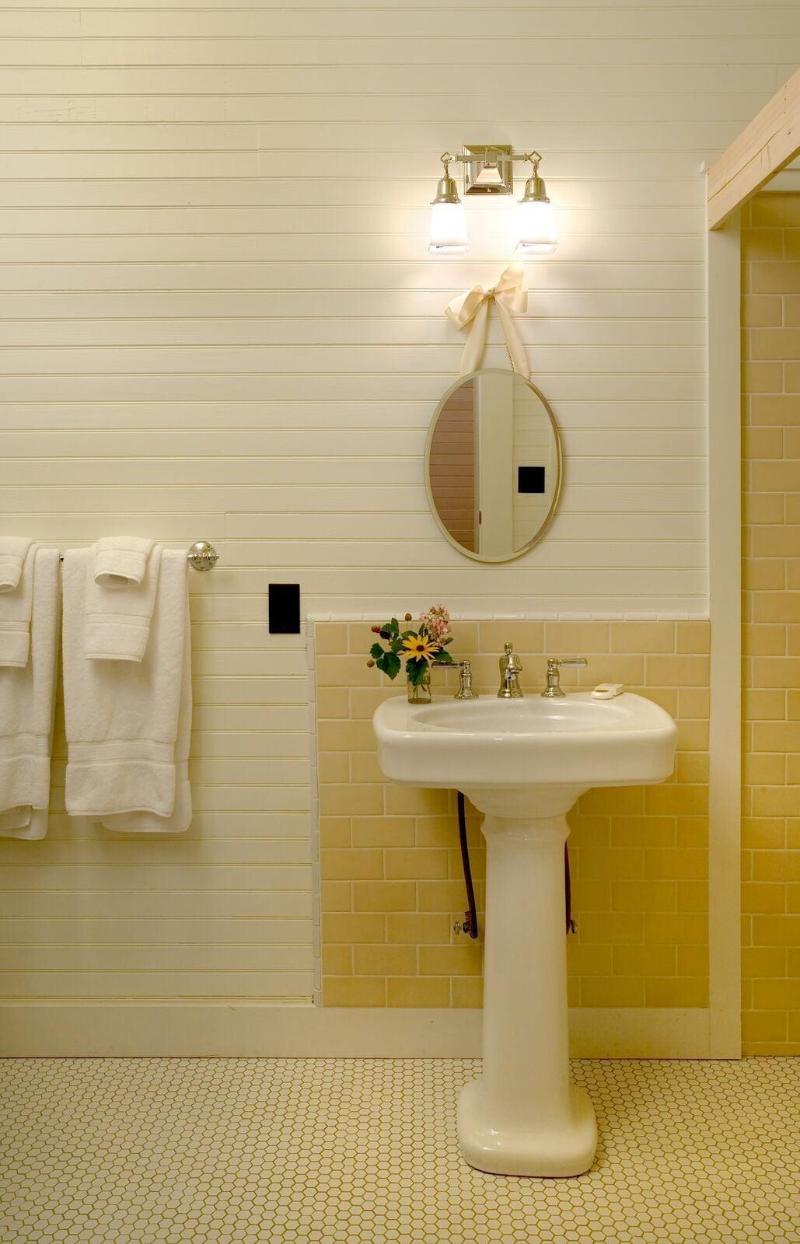 Mccloud Mercantile Hotel image