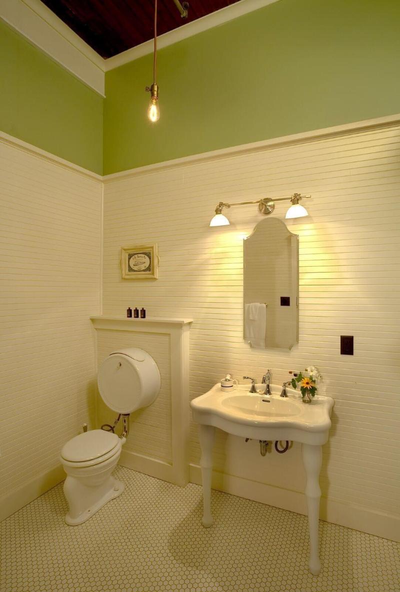 Mccloud Mercantile Hotel image