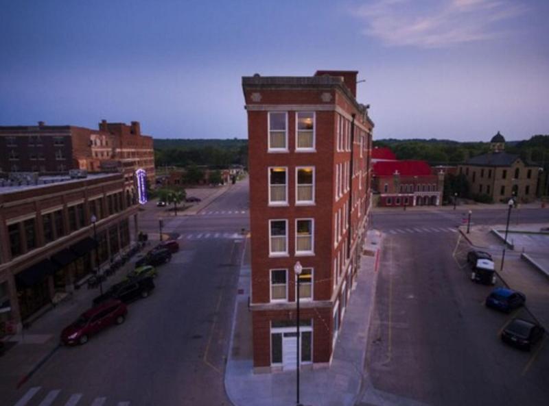 Frontier Hotel Pawhuska image