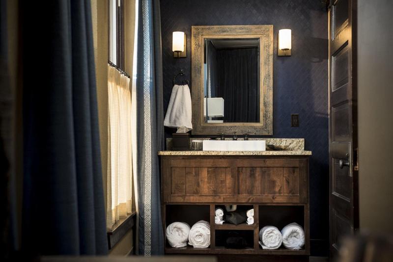 Frontier Hotel Pawhuska image