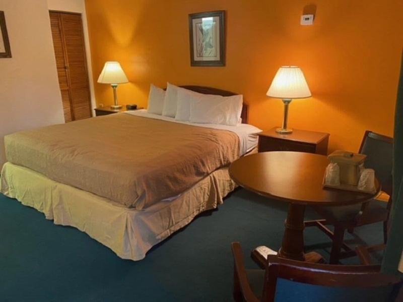 Sunrise Motel image