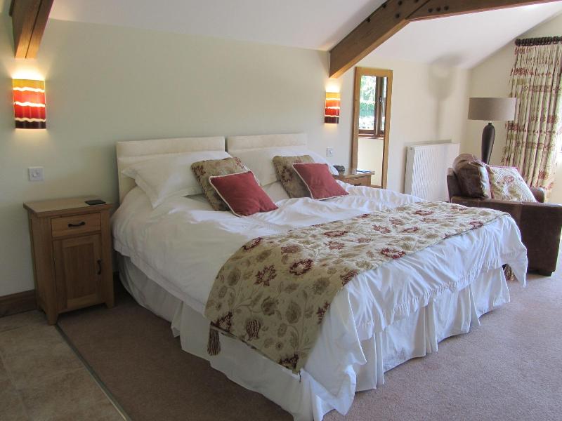 Kings Farm image