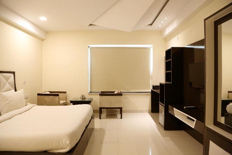 Kingdom Hotel image