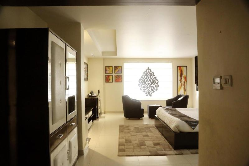Kingdom Hotel image