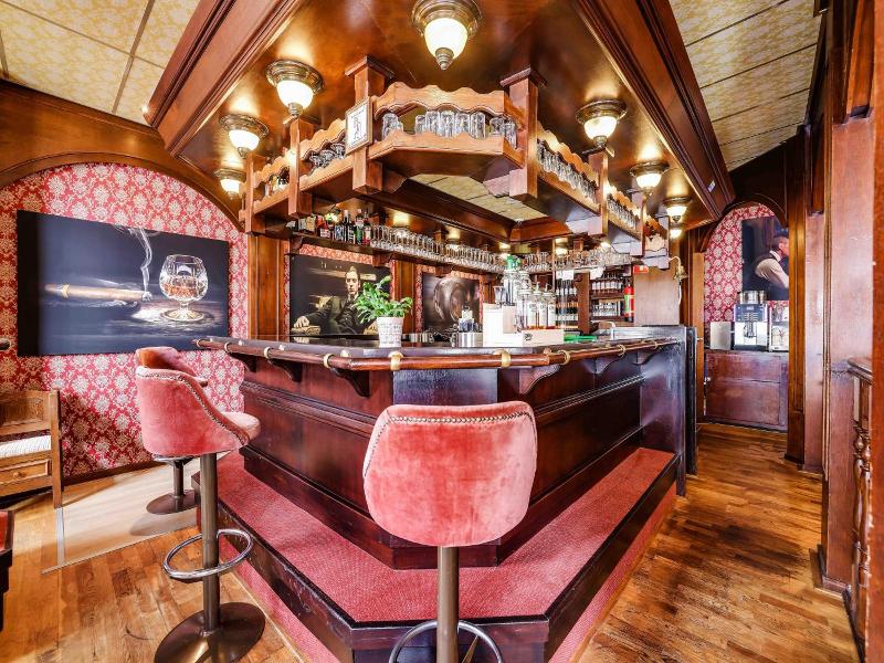 Hotel 't Heerenlogement image