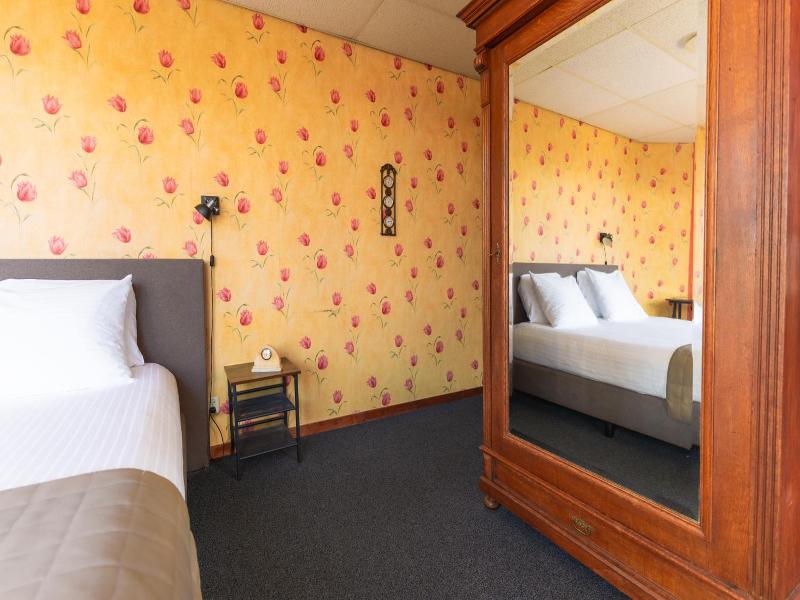 Hotel 't Heerenlogement image