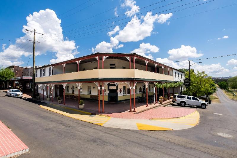 Peel Inn Nundle — general view