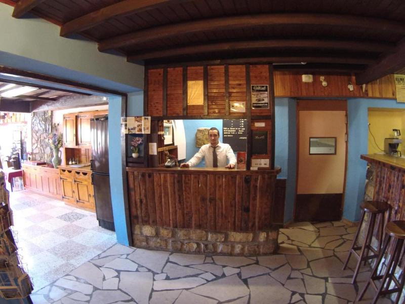 Boustigue Hôtel - Restaurant image