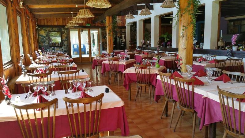 Boustigue Hôtel - Restaurant image