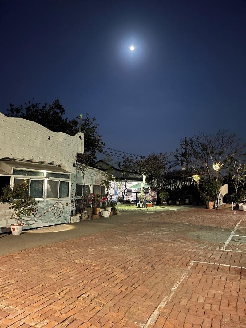 LanJen Villa B&B image