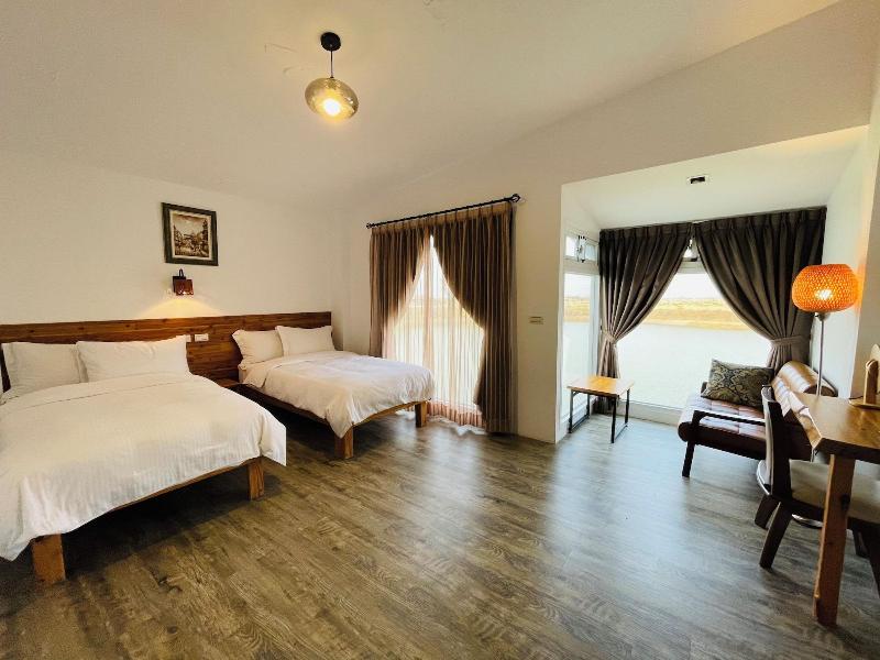 LanJen Villa B&B image