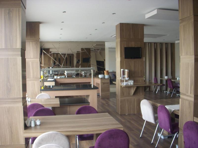 Hande Hotel