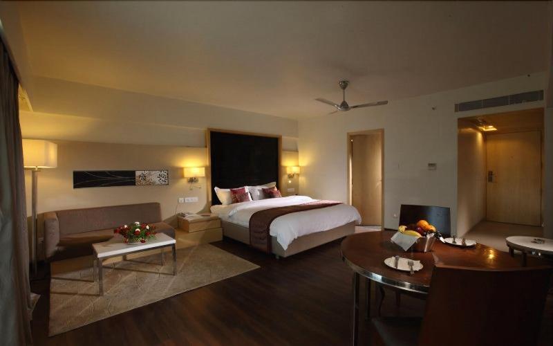 Hotel Shelton Rajamahendri 3