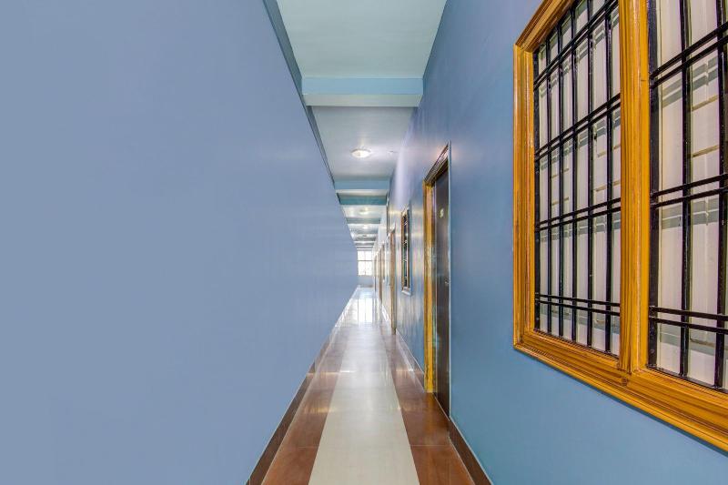 Oyo 13490 Hotel Aniket — photo 2