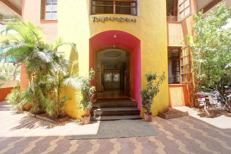 Hotel Rajsangam International