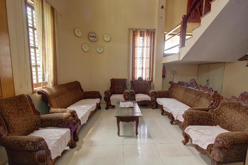 Hotel Rajsangam International