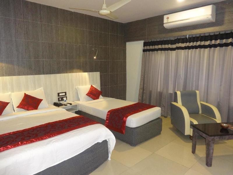 Hotel River Bay image