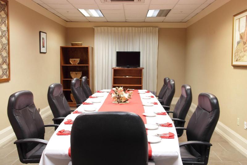 Tradewinds Hotel image