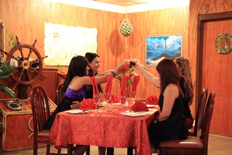 Tradewinds Hotel image